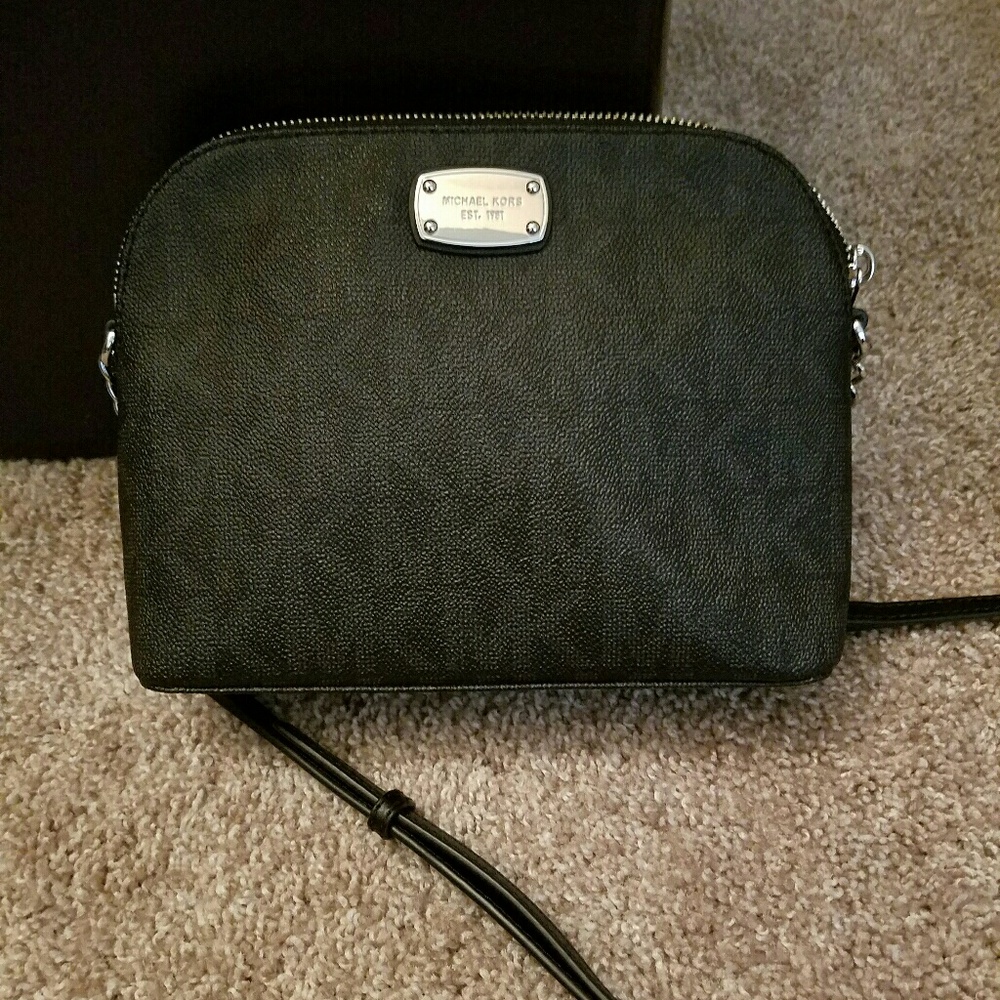 Authentic Michael Kors Saffiano Leather Crossbody